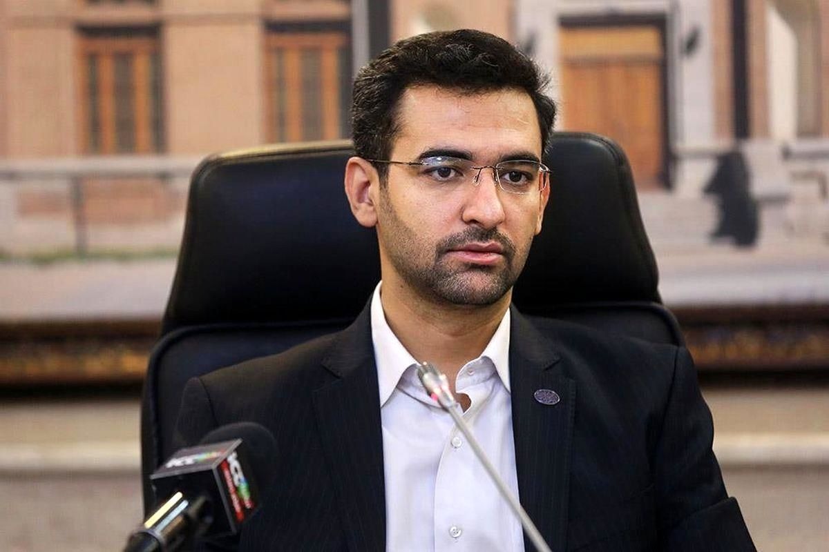 واکنش آذری جهرمی به شایعه حضورش در پرسپولیس