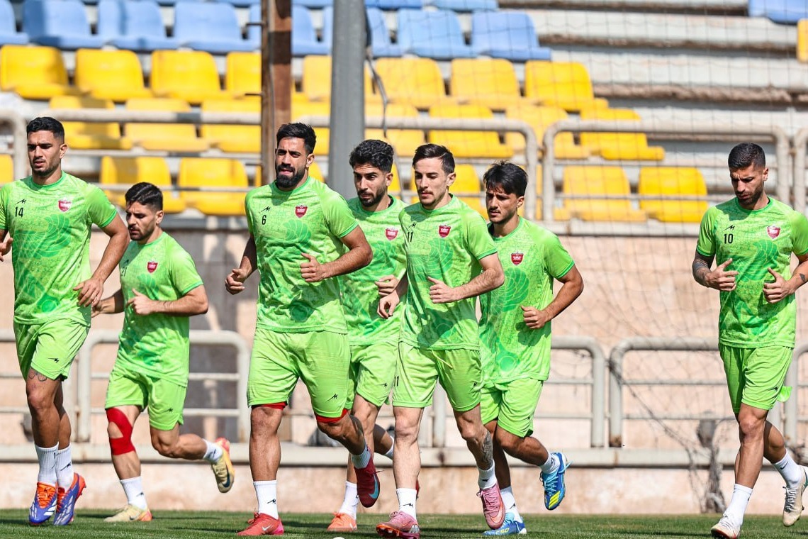 تدبیر هاشمیان برای فرار از بحران؛ پرسپولیس 3 دفاعه شد!