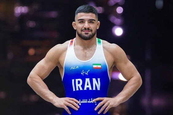 صعود مبین عظیمی به فینال کشتی آزاد زیر ۲۳ سال جهان