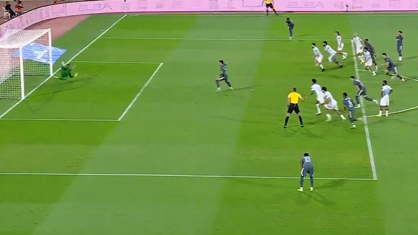 گل اول الهلال به الاخدود (مارکوس لئوناردو)