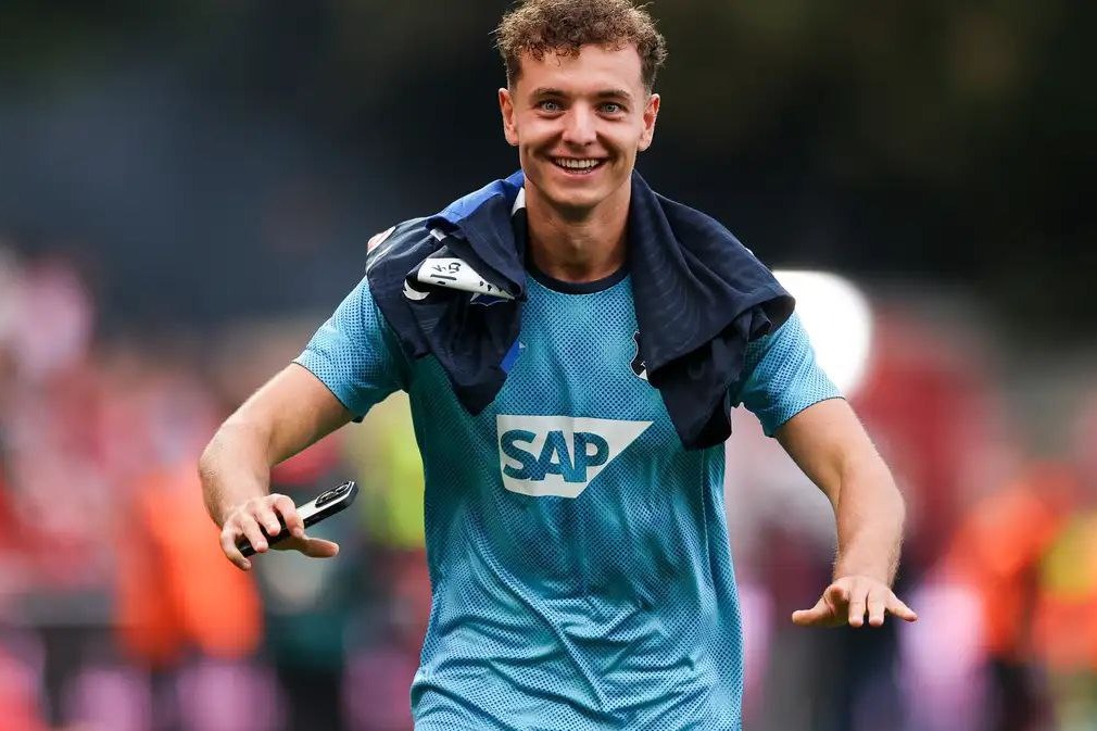 بایرنمونیخ به دنبال ستاره هوفنهایم؛ برنامهریزی برای دوران پس از هری کین