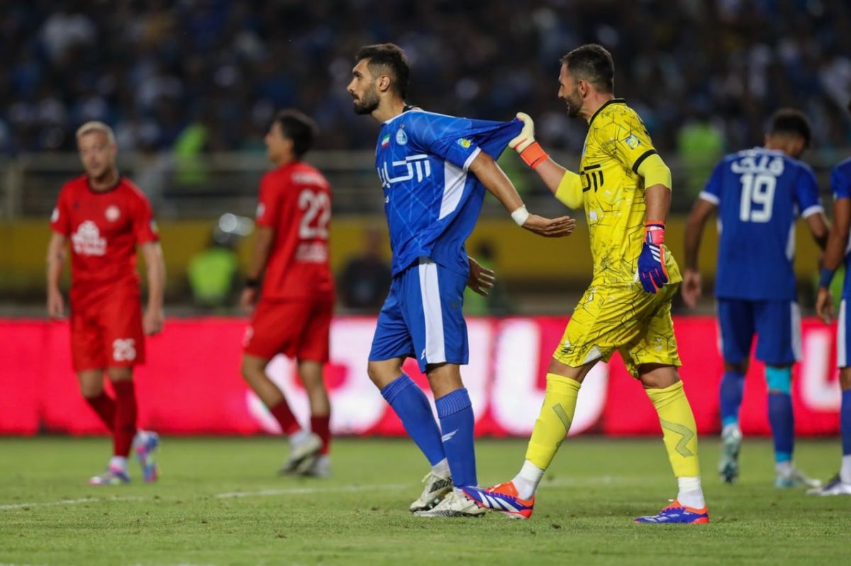 میزان تسلط آدان به زبان فارسی: در حد بیا و برو و سلام!