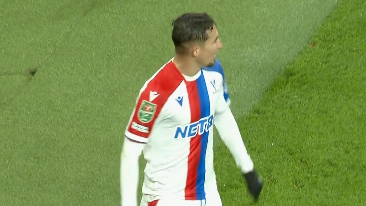 گل سوم کریستال پالاس به لیورپول (پینو)