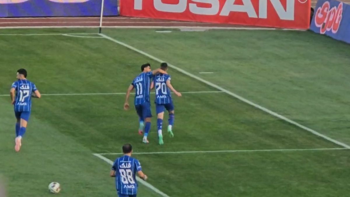 لحظه گل استقلال به آلومینیوم از زاویه دوربین فوتبالی