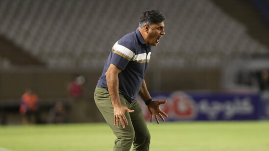 خلیفهاصل: به احترام بازیکنانم کلاه از سر برمیدارم