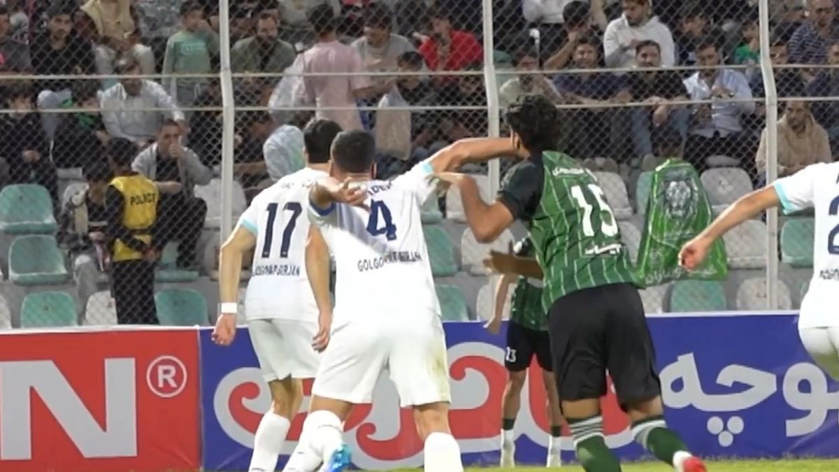 باشگاه خیبر با انتشار این ویدیو به عدم اعلام پنالتی مقابل گل گهر اعتراض کرد