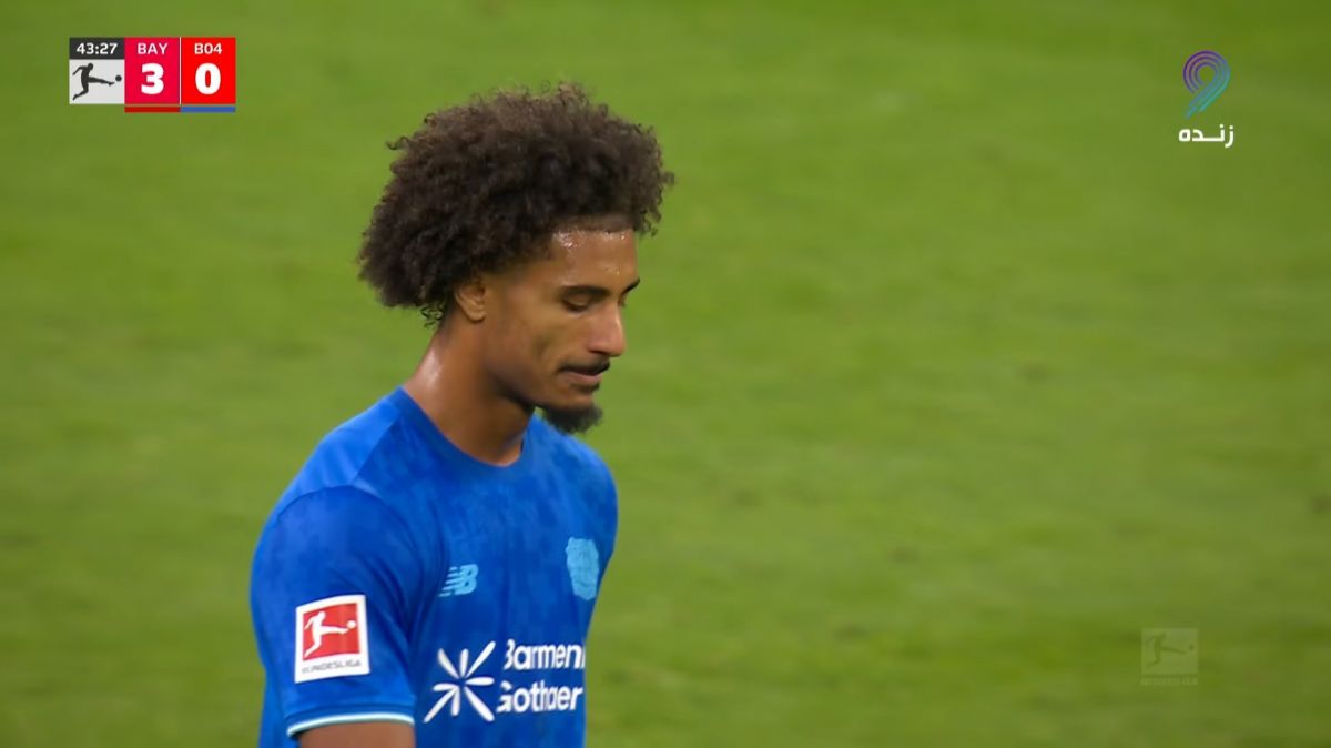 گل سوم بایرن مونیخ به بایر لورکوزن (گل به خودی باده)