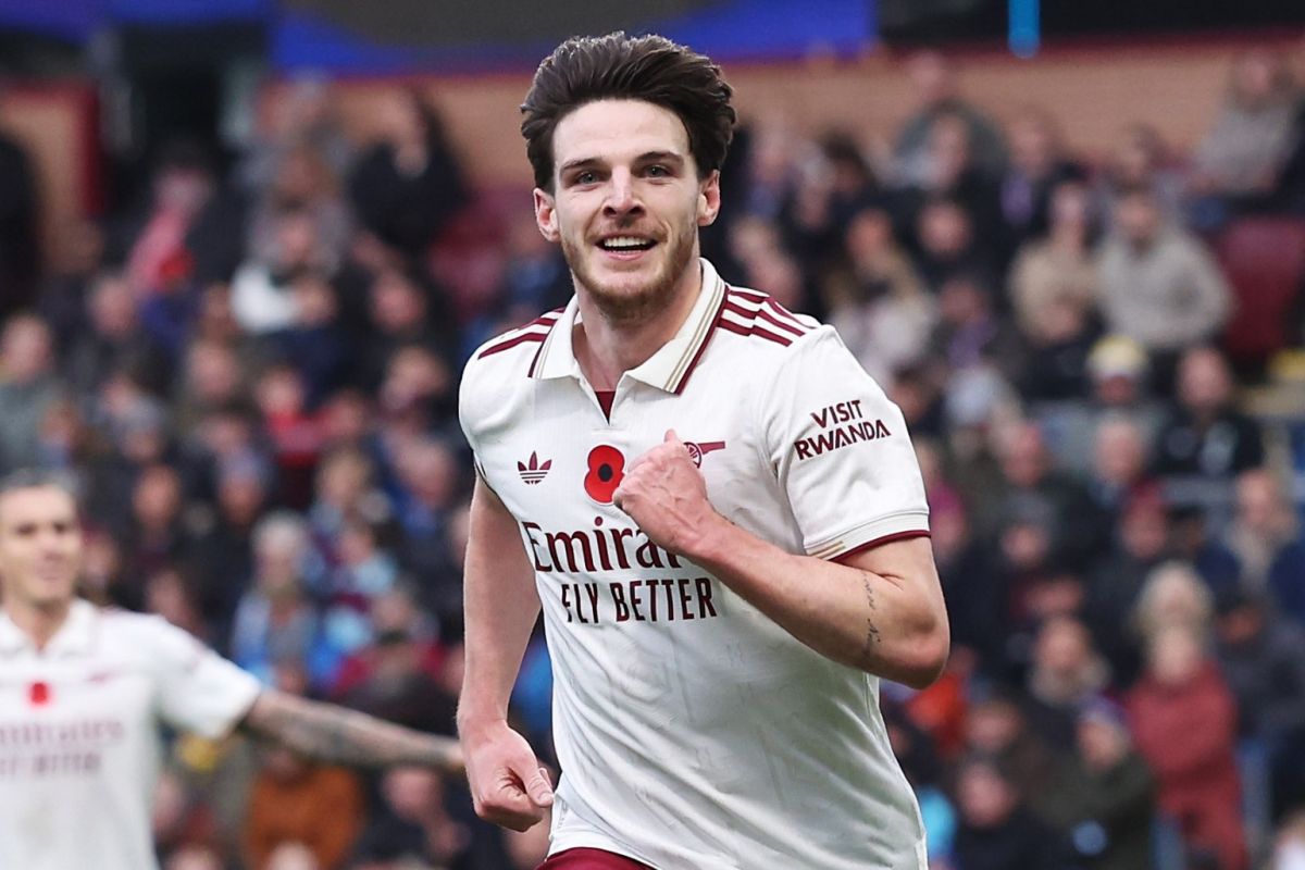 درخشش ستاره انگلیسی آرسنال برابر برنلی