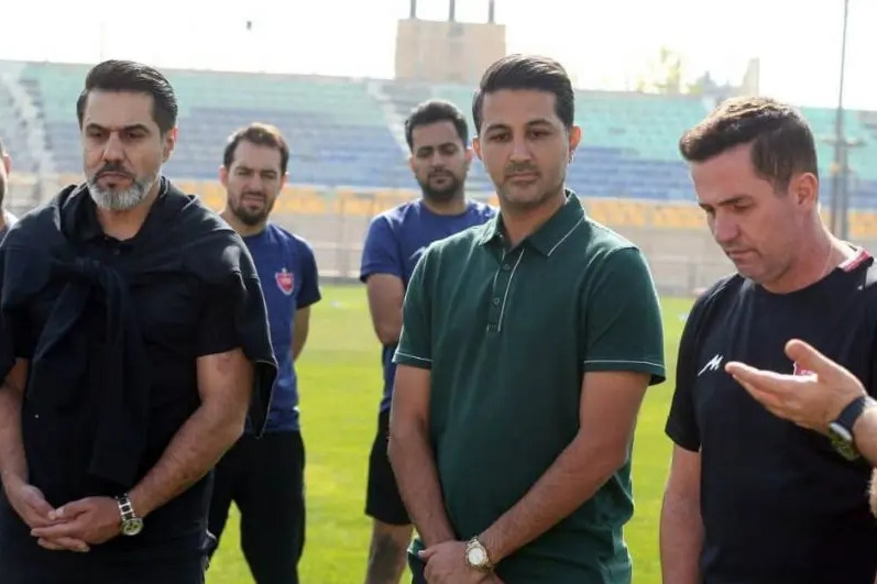 تقدیر از مربیان در تمرین پرسپولیس