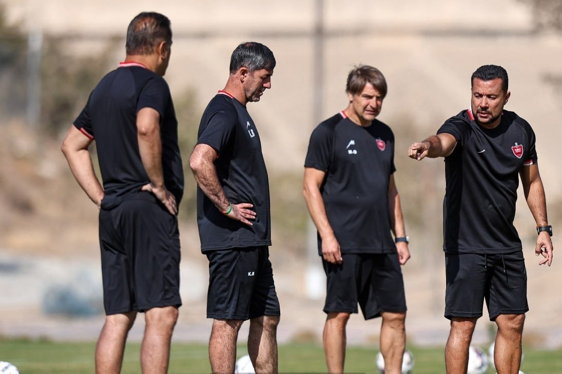 اونینگ و پیروانی رویت شدند؛ یاران وحید، دستیاران اوسمار!