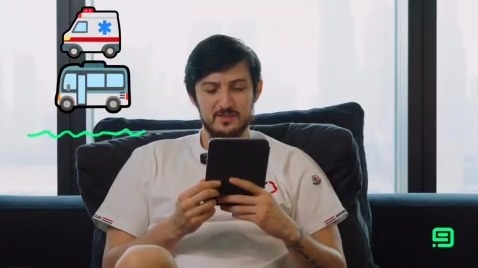 سردار آزمون با دیدن اتوبوس، پول و موبایل به یاد کدام بازیکن تیم ملی می افتد؟