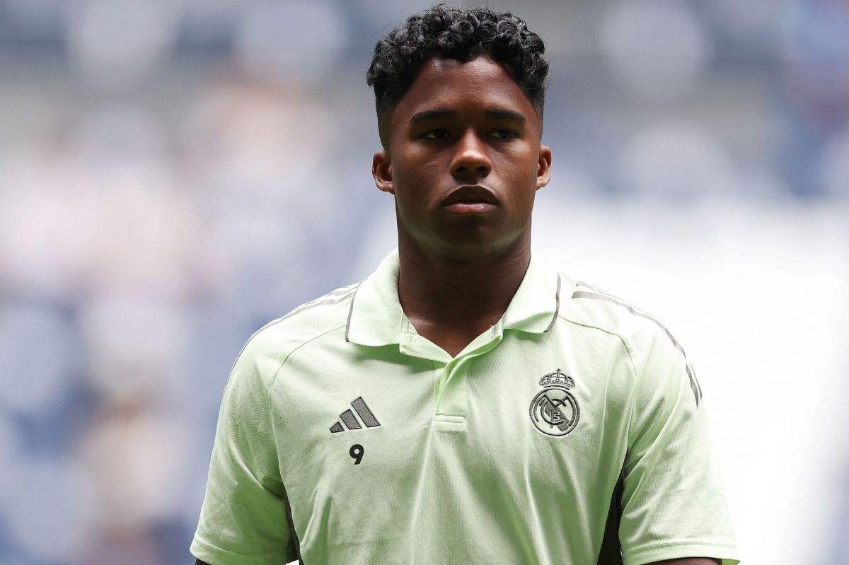 دلیل کنار کشیدن منچستریونایتد از رقابت جذب ستاره رئال مادرید