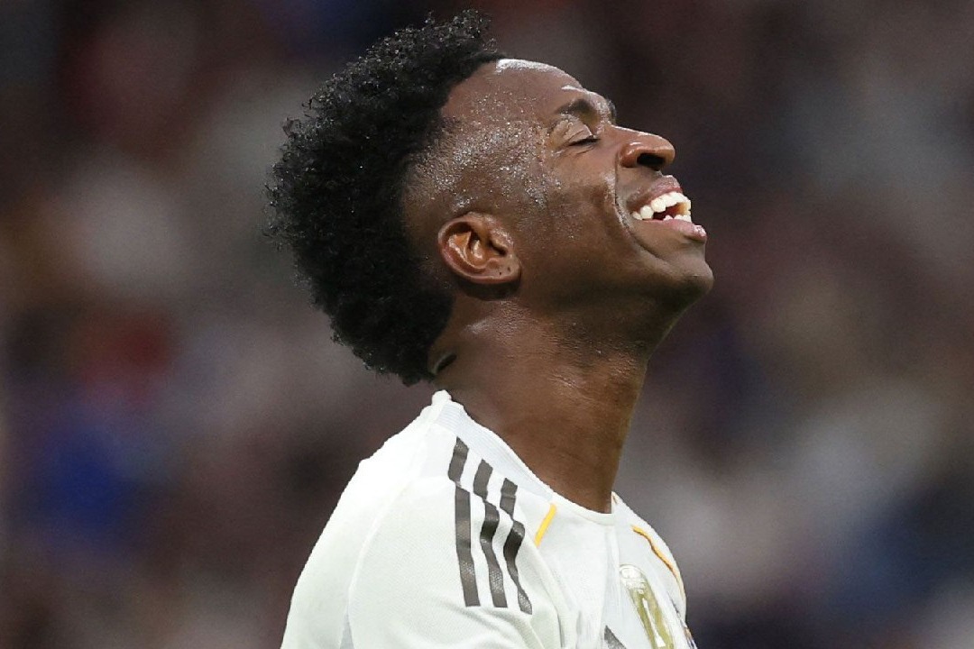 دفاع تمام قد ستاره رئال مادرید از هم تیمی پرحاشیه خود