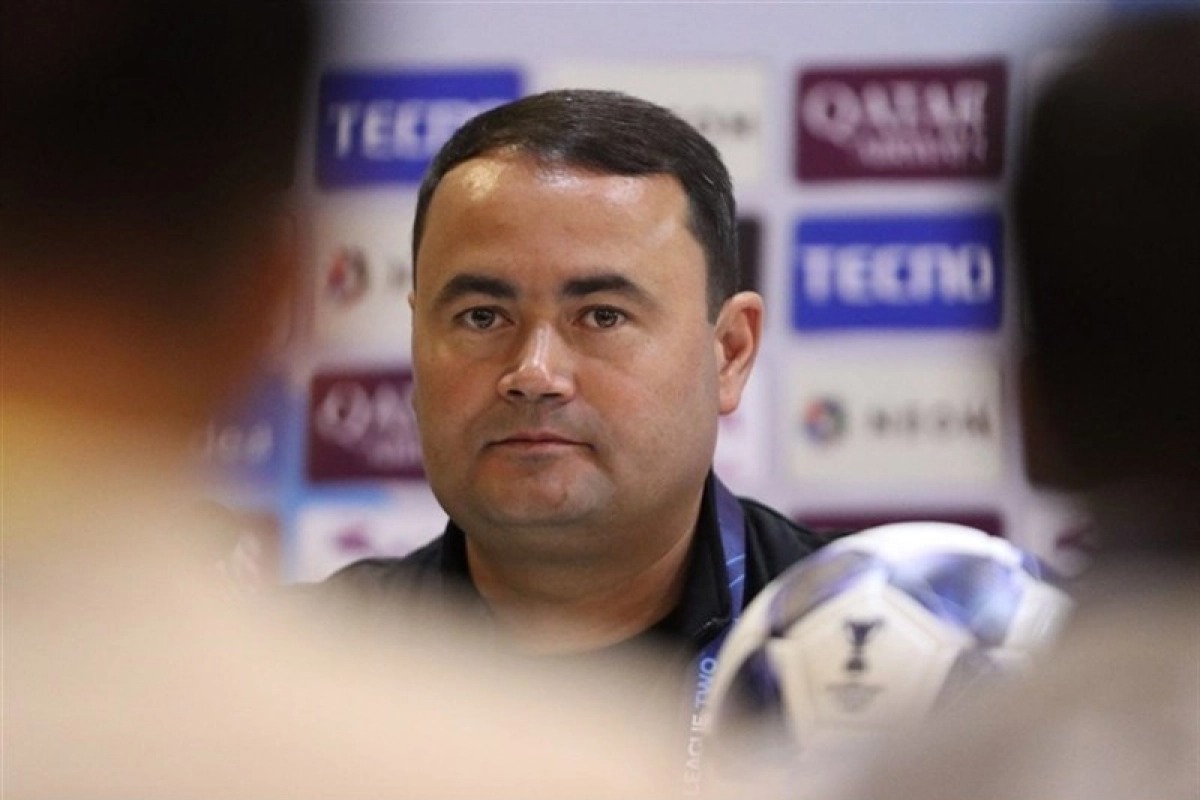 سرمربی آخال: سپاهان از داور تشکر کند؛ آنها ۱۴ بازیکن داشتند!