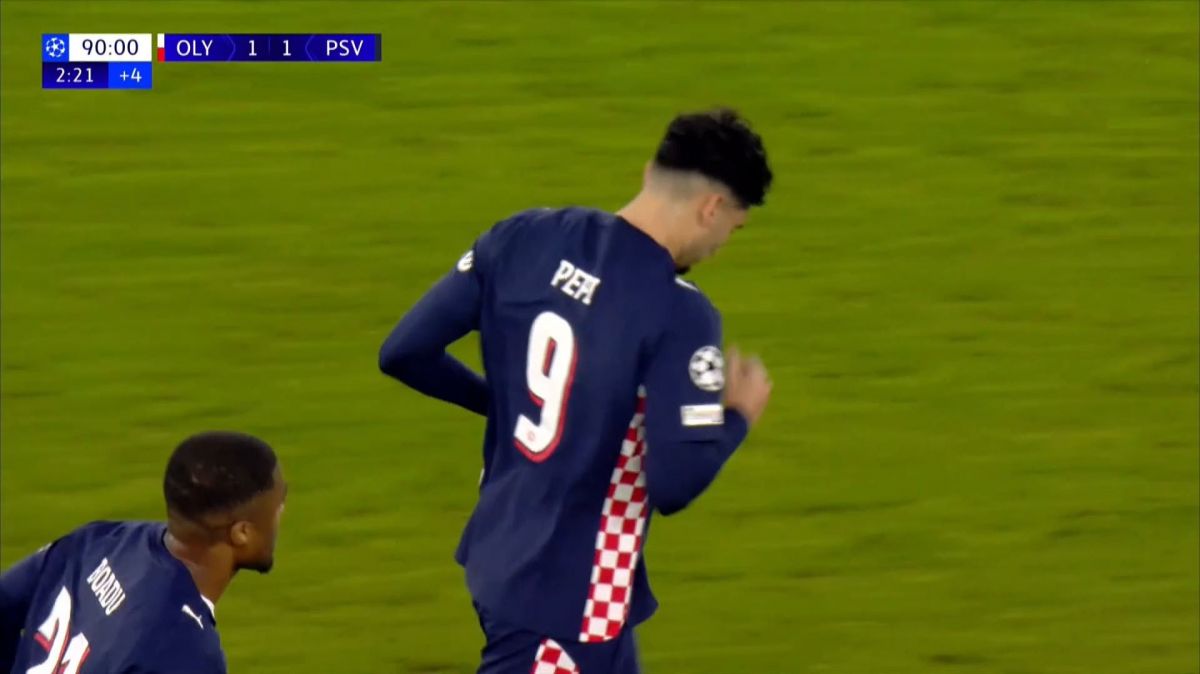 گل اول آیندهون به المپیاکوس (ریکاردو پپی در دقیقه 93)