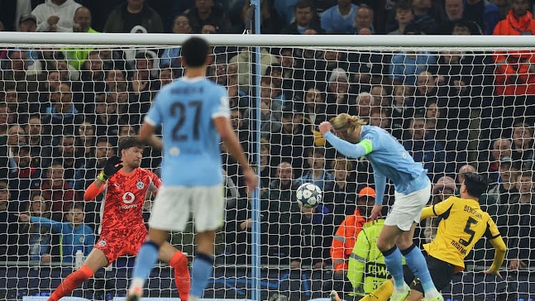 گل دوم منچستر سیتی به دورتموند (هالند)