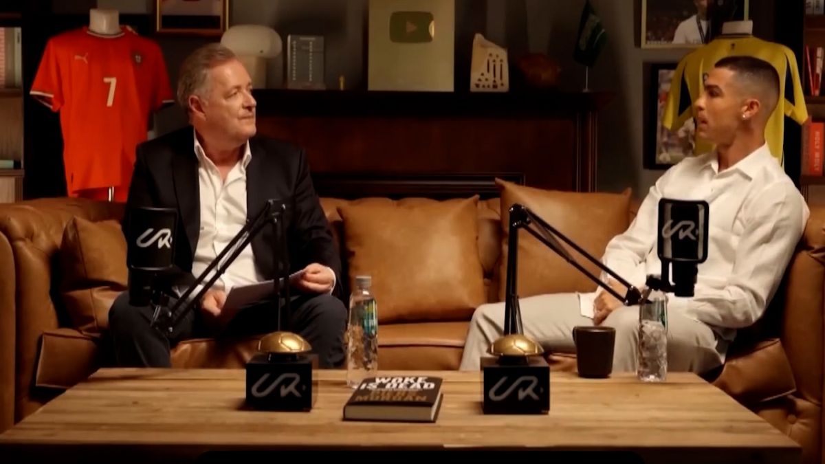 کریستیانو رونالدو: اولین میلیاردر تاریخ فوتبال من هستم اما مهم نیست!