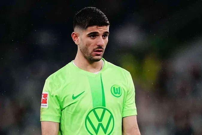 مدافع جوان وولفسبورگ در رادار دو تیم برزگ