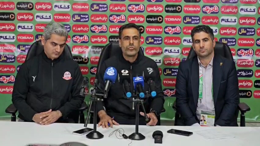 کنفرانس خبری شمس آذر: به دلیل اخراج سرمربی،مربی تیم در کنفرانس حاظر شد