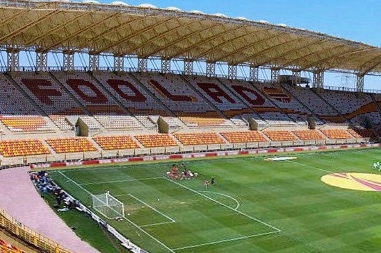 اتفاق ویژه در اهواز؛ پای بانوان به ورزشگاه باز شد