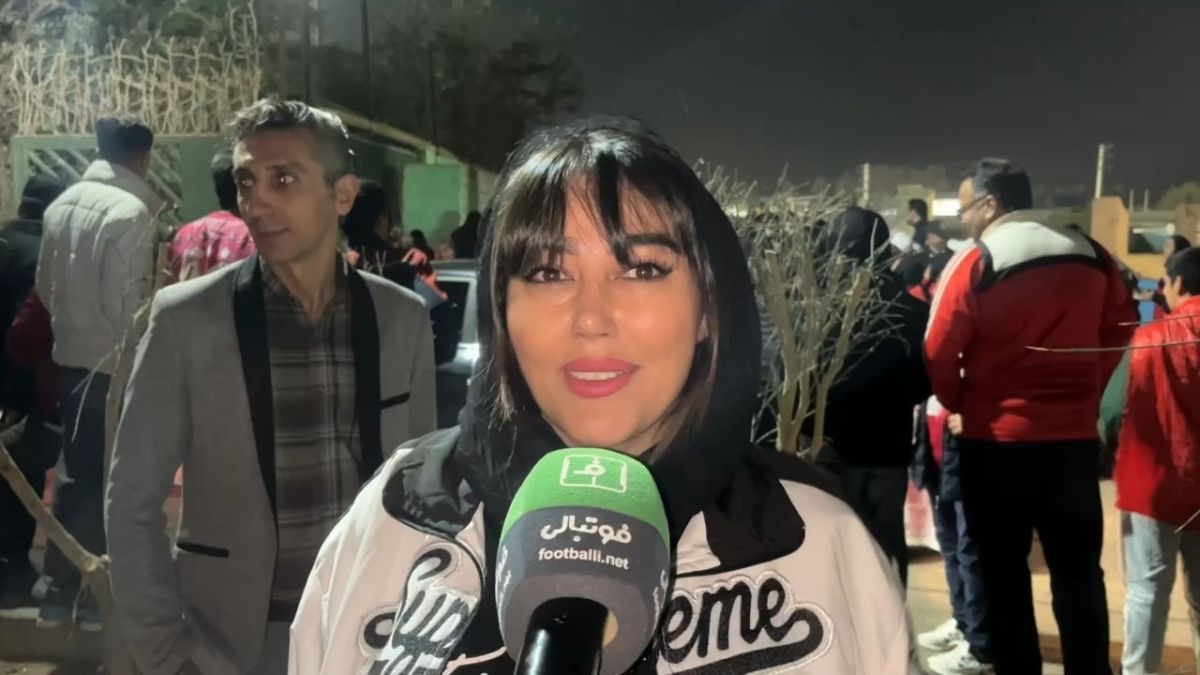 هواداران بانوی پرسپولیسی: ممنونیم از کسی که عذر هاشمیان را خواست