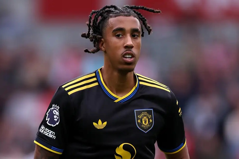 ستاره فرانسوی: از پیوستن به منچستریونایتد پشیمان نیستم