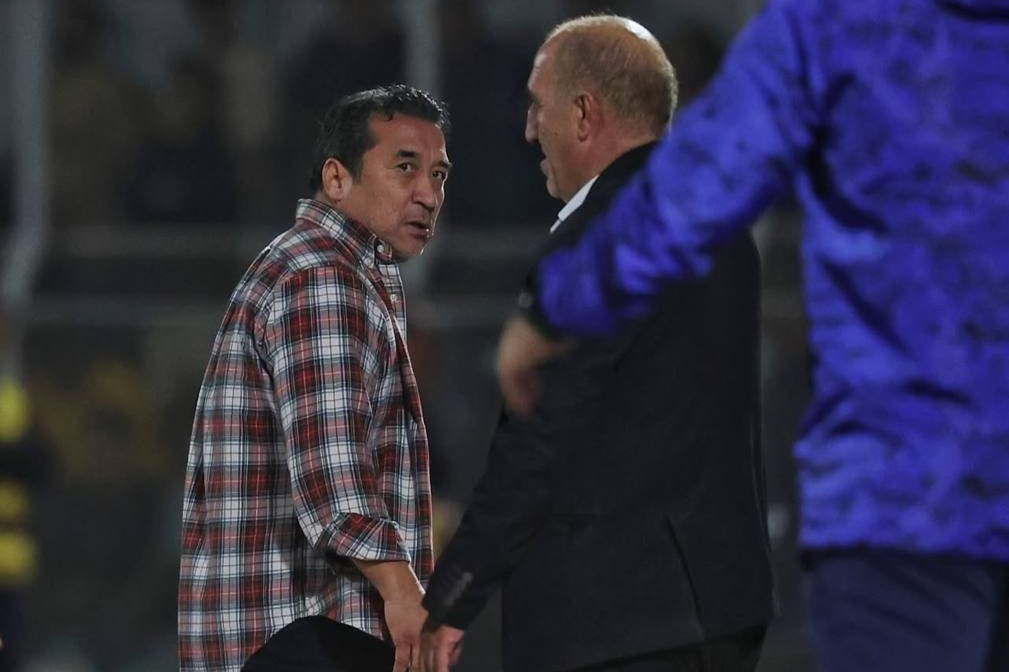 خداداد عزیزی؛ جنجالی‌ترین مرد آوردگاه لرستان!