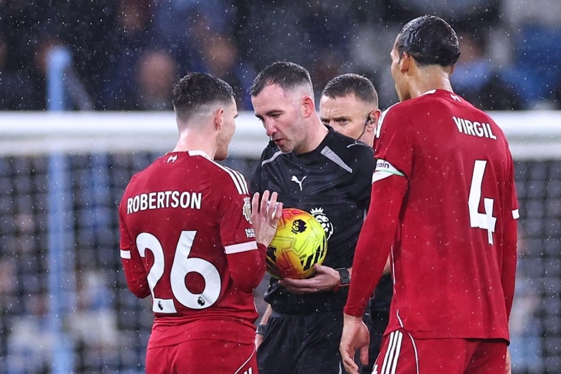 واکنش اسلات به گل مردود فندایک مقابل منچسترسیتی