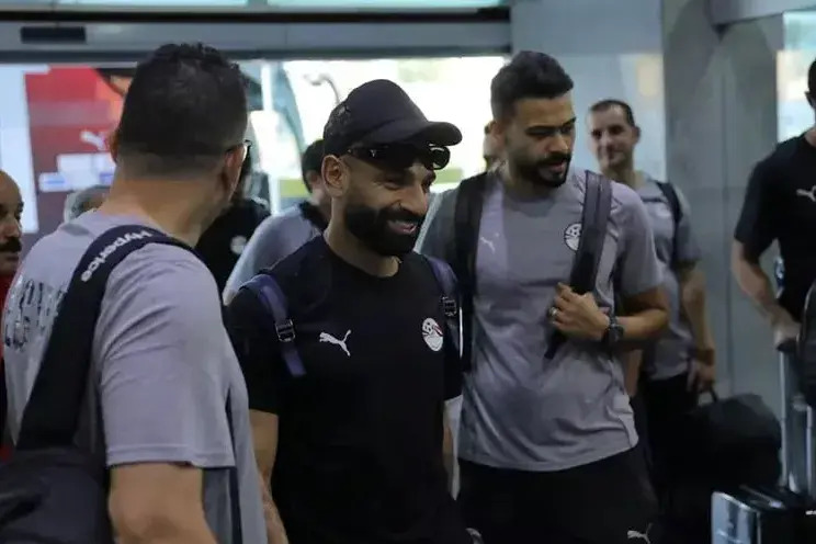 محمد صلاح و اضافه شدن به اردوی مصر با هواپیمای اختصاصی