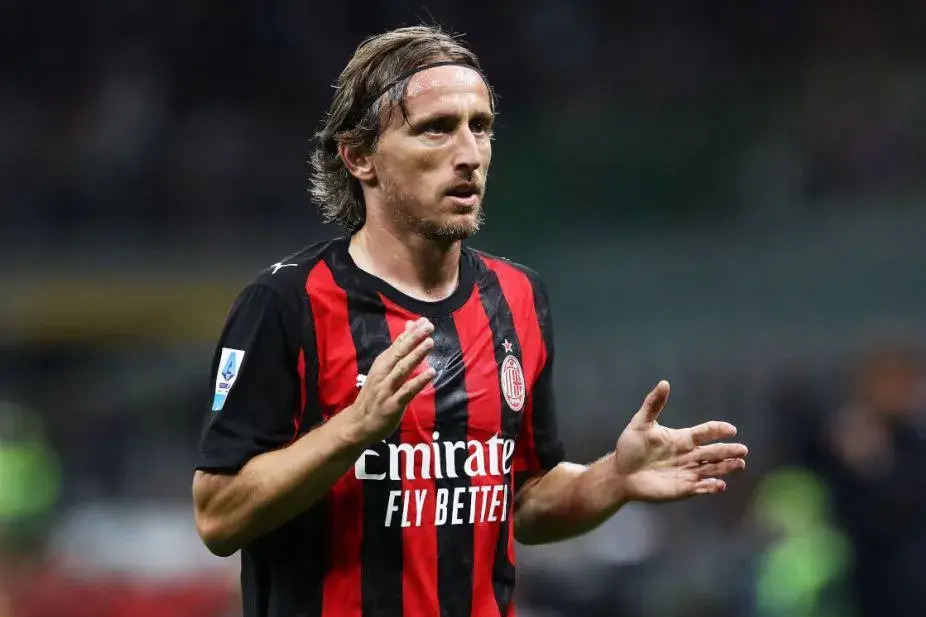 قرارداد مودریچ با میلان تمدید میشود