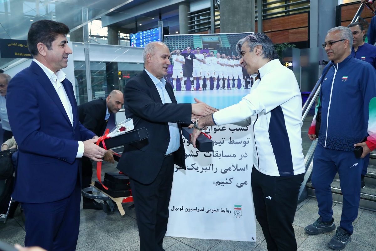 گزارش تصویری/ بازگشت تیم ملی فوتسال به ایران