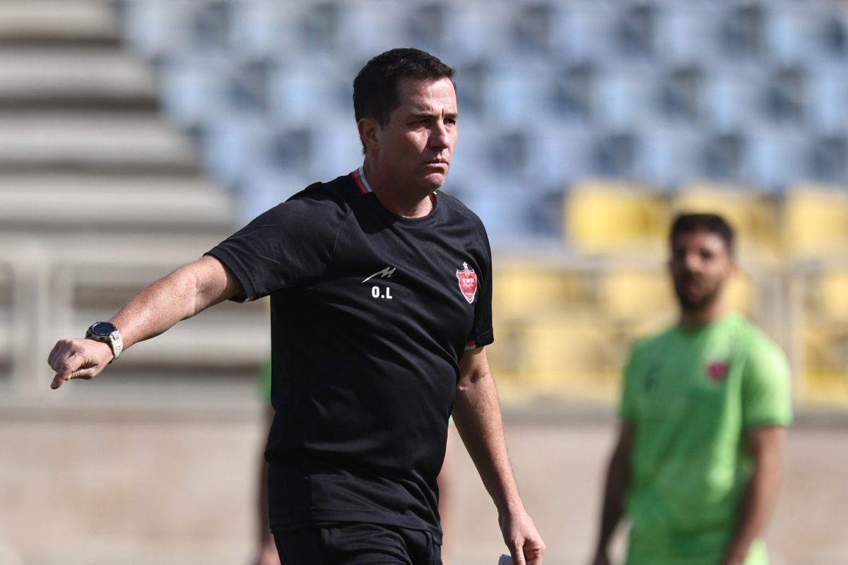 سوال روز؛ اوسمار ویرا، مهاجم برزیلی می‌خواهد؟