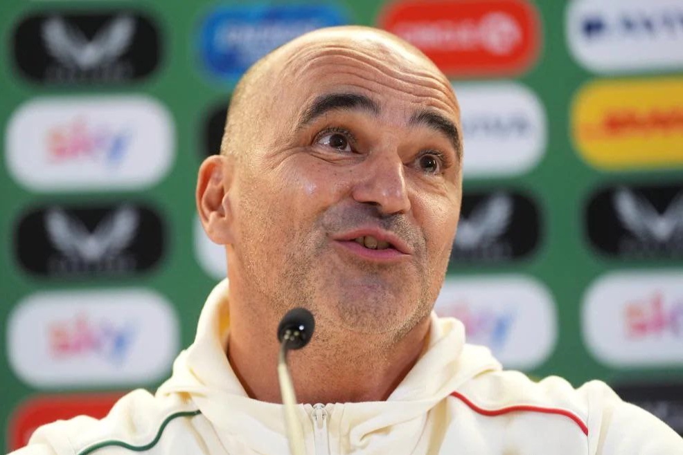 مارتینز: رونالدو فقط میخواست مدافع را دور کند