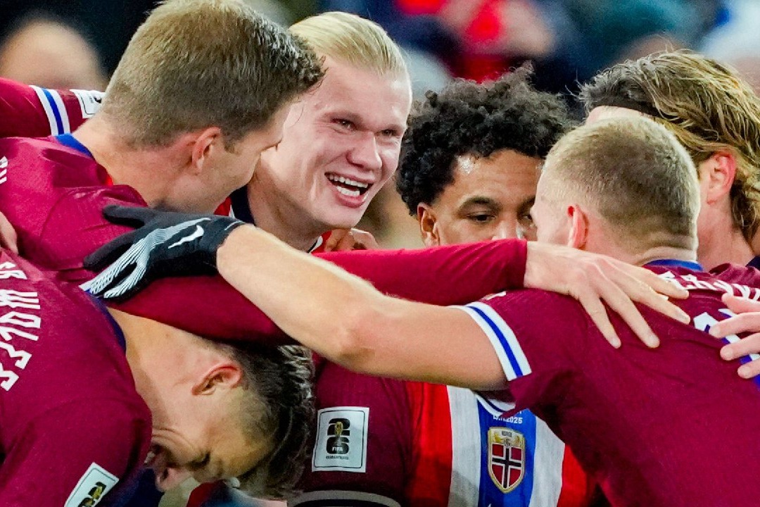 هدیه جالب کاپیتان هالند برای هم تیمیهایش: حجم زیادی از چیزبرگر!