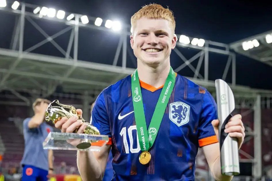 رقابت نیوکاسل با رئال مادرید و بارسلونا برای جذب پدیده آلکمار