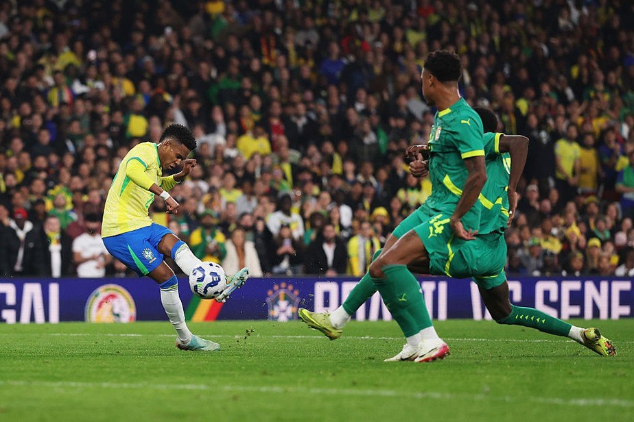 پدیده برزیلی، آنچلوتی را هدیه خدا میداند