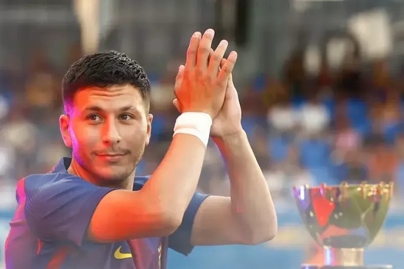 ستاره جوانی که به ترک بارسلونا فکر نمیکند