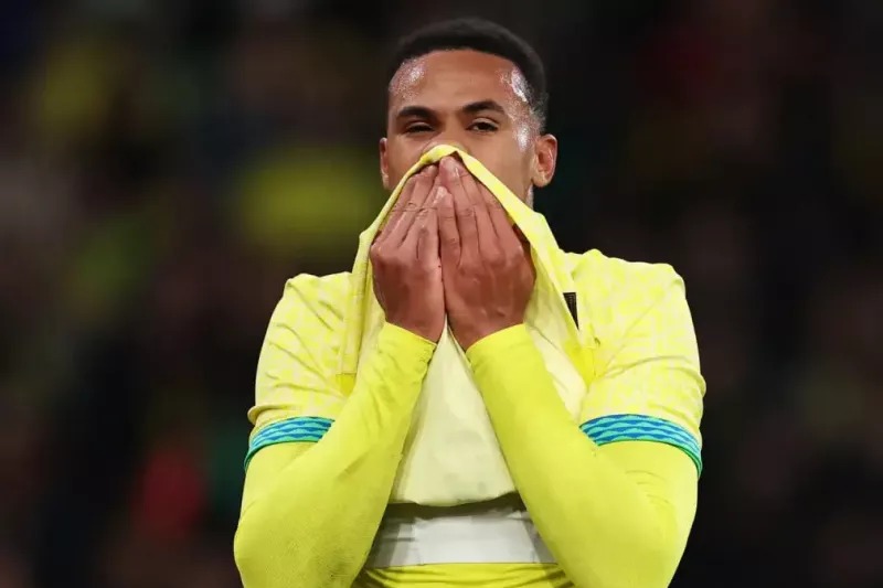 آنچلوتی بابت مصدومیت ستاره آرسنال عذرخواهی کرد