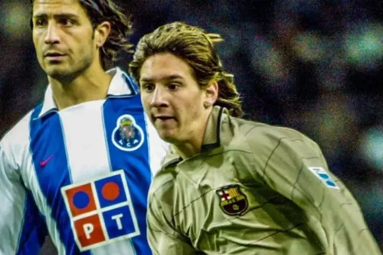 یاد کردن باشگاه بارسلونا از اولین بازی مسی (عکس)