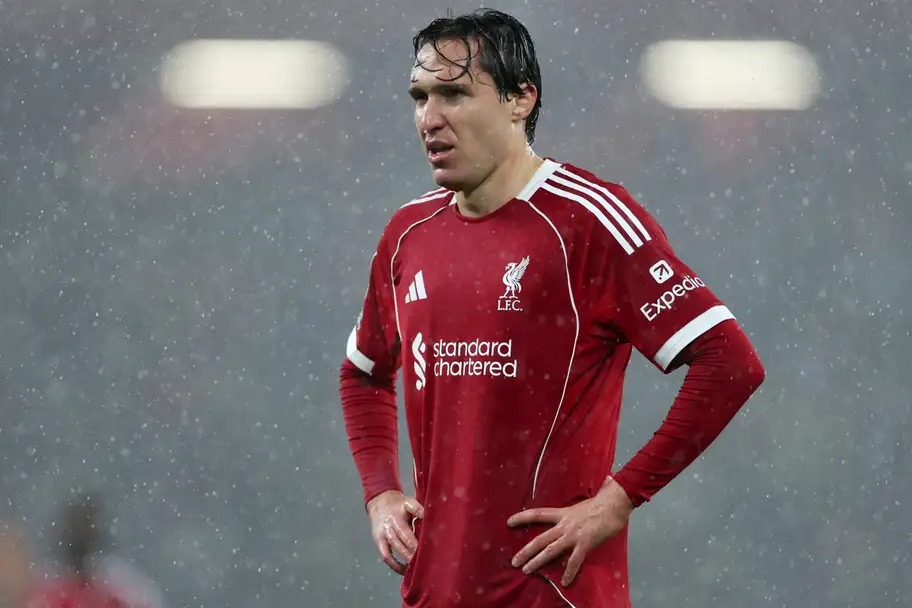 مذاکرات قهرمان ایتالیا با ستاره نیمکتنشین لیورپول