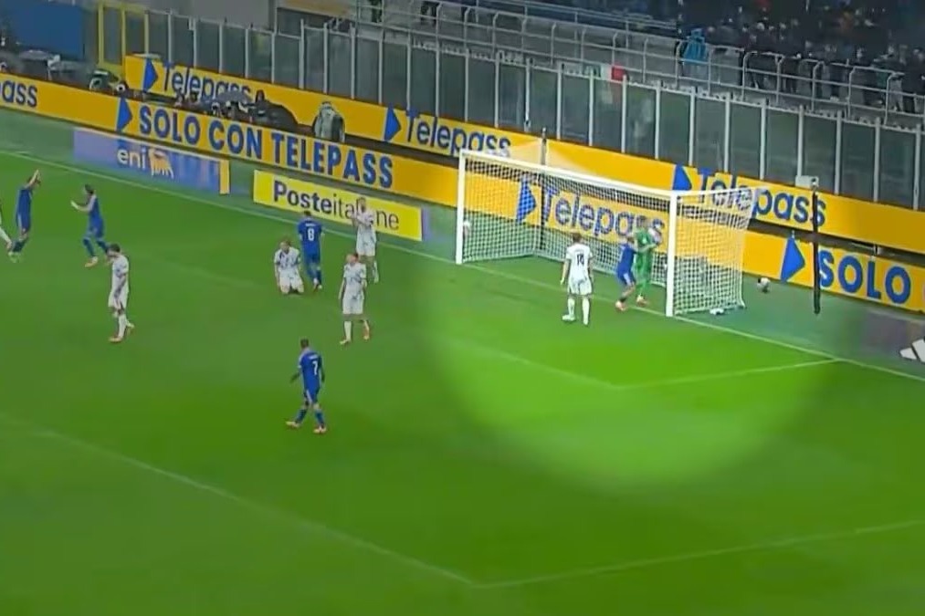 حرکات عجیب بازیکن ایتالیا پس از گلزنی مقابل نروژ