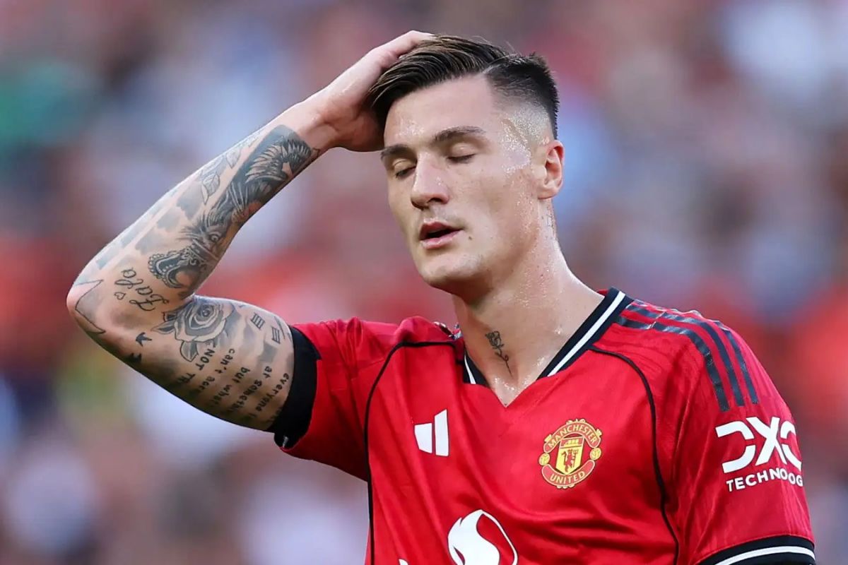 انتقاد شدید اسطوره لیورپول از ششکو: او شبیه بازیکنان آکادمی است!