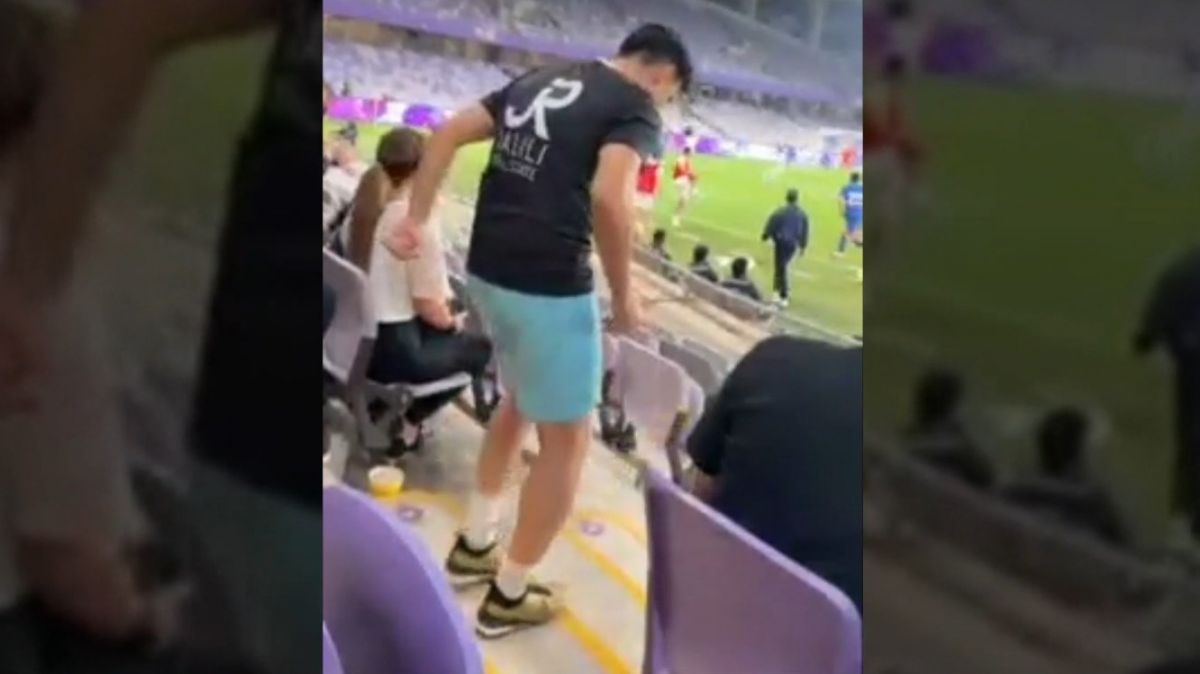 روپایی زدن مهدی حب درویش با ساچمه در بین دو نیمه ایران و ازبکستان