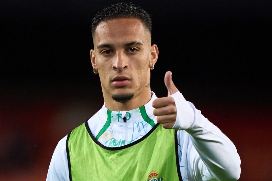 دست رد ستاره برزیلی به سینه اسطوره لیگ برتر انگلیس