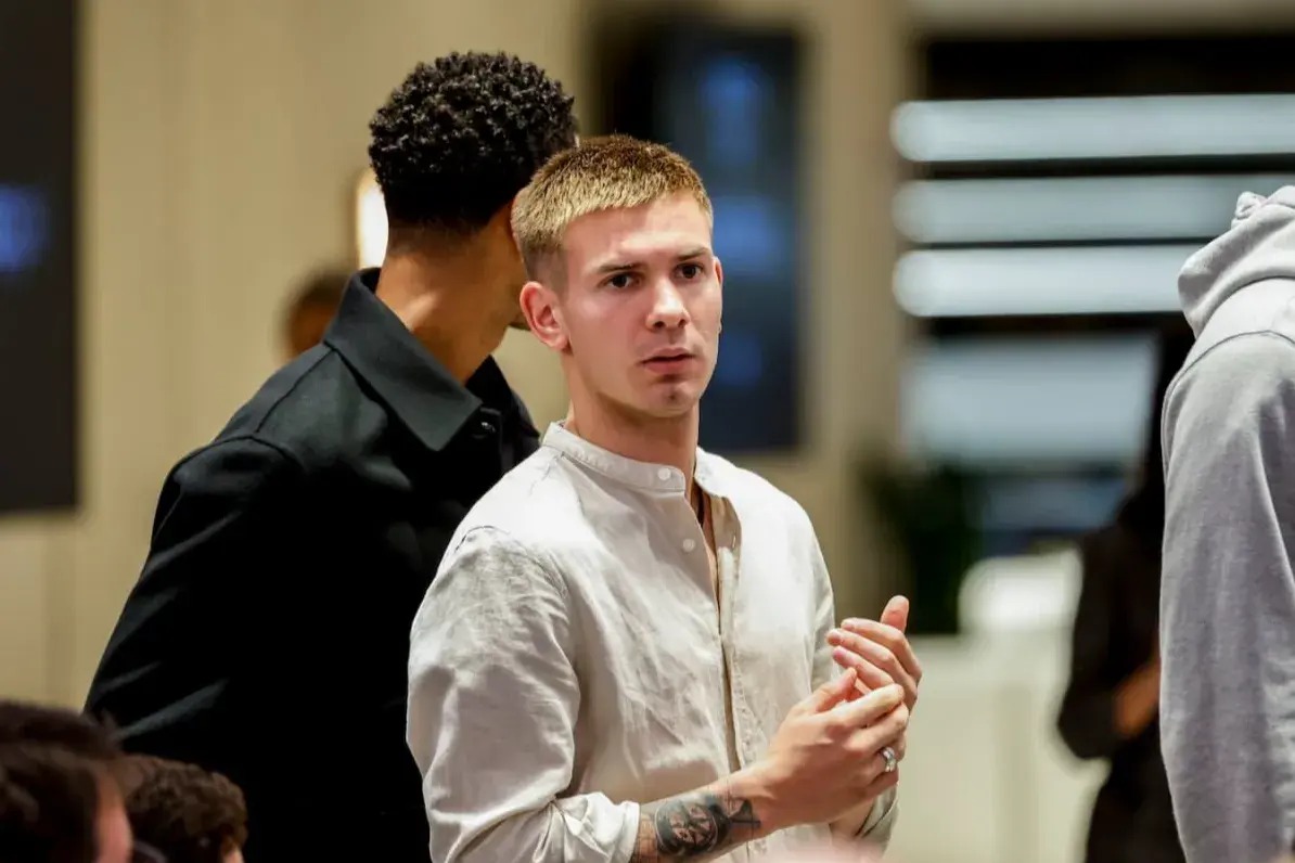 بازیکنی که برای رئال مادرید بازی میکند اما طرفدار مسی است