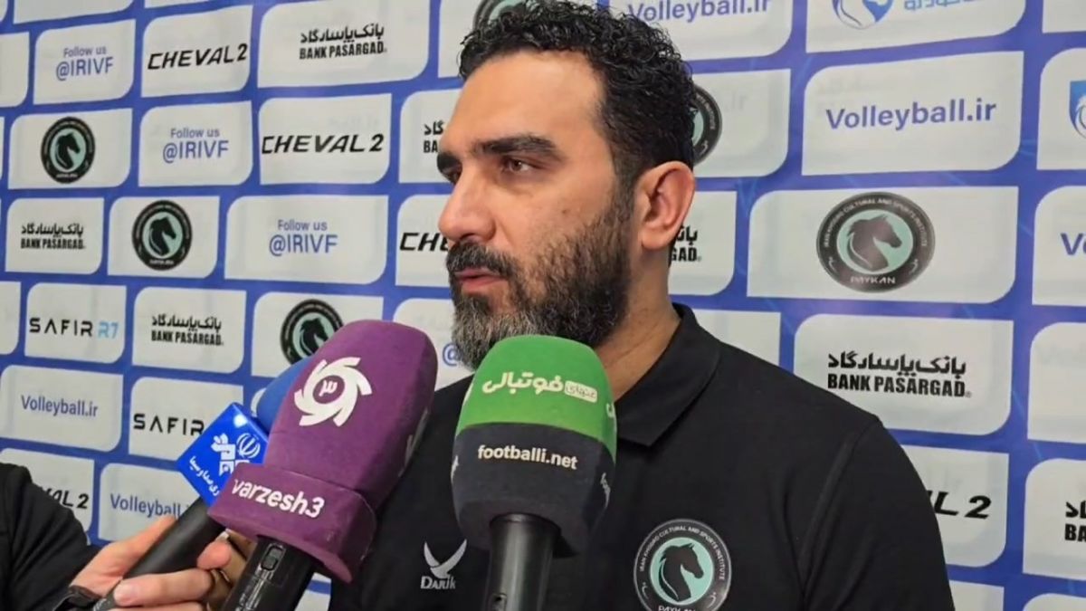 صحبت های محمدرضا تندروان سرمربی تیم والیبال پیکان