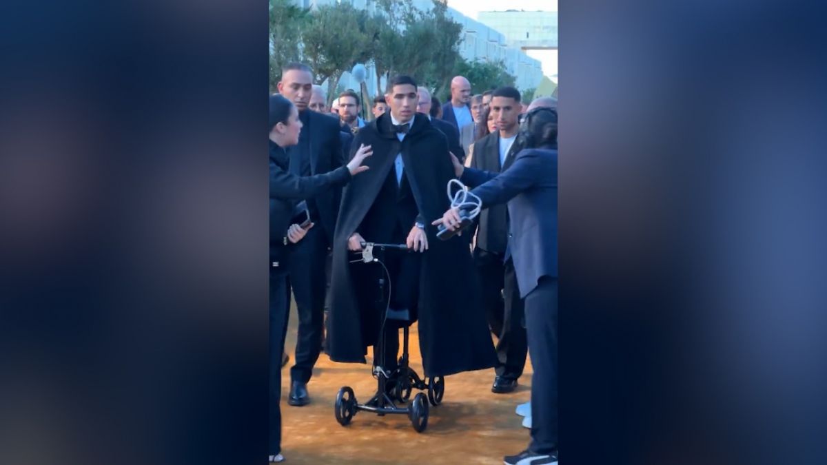 ورود خاص و جالب اشرف حکیمی به مراسم برترین های آفریقا