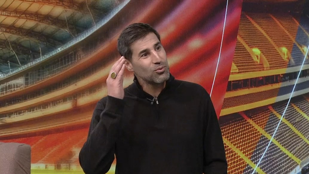 هاشم بیگ زاده: در زمین تختی پای بز می چیپد، باز استقلال صدرنشین شد و حواشی شروع شد