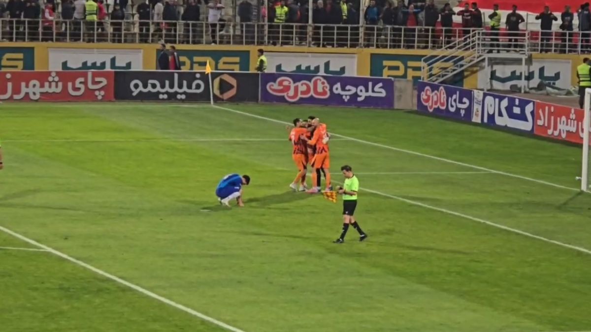 ضربات پنالتی بازی سایپا 4-3 نساجی (جام حذفی)