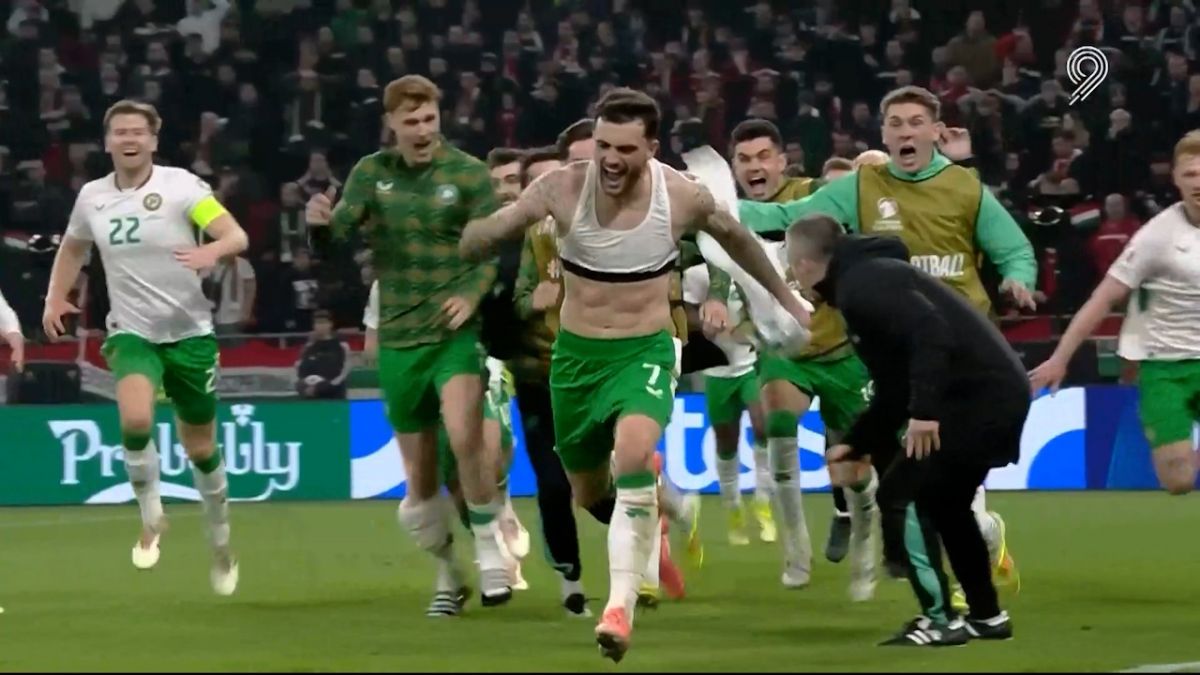 کامبک باورنکردنی و جنجالی ایرلند مقابل مجارستان